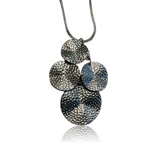 Hammered Discs Cluster Necklace
